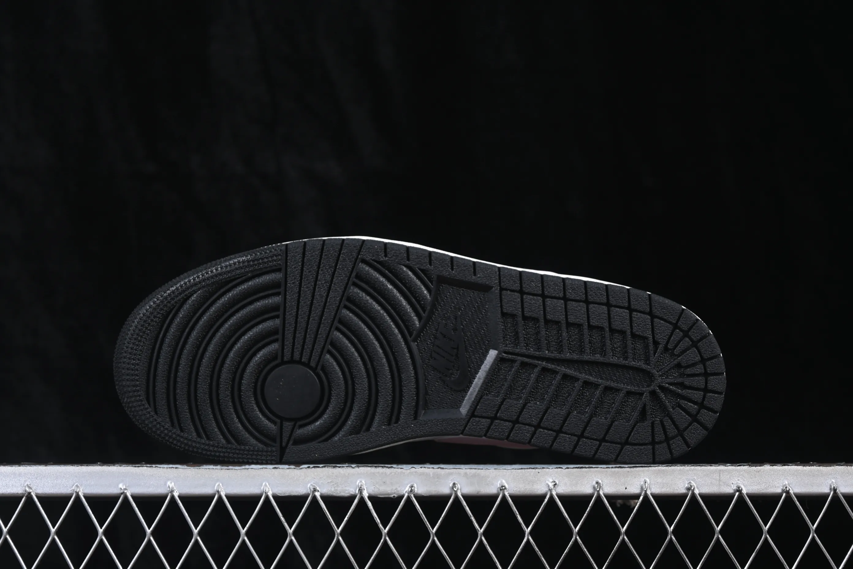 All categories Air Jordan Jordan series basketball shoes Air Jordan 1 Low G version pure original Air Jordan 1 Low AJ1 Joe 1 black gray purple low-top retro culture basketball shoes II3788-003